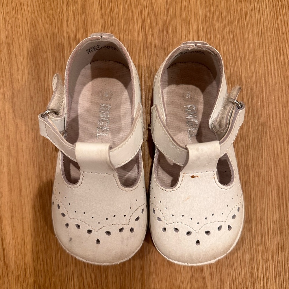 Angel, white leather girl shoes